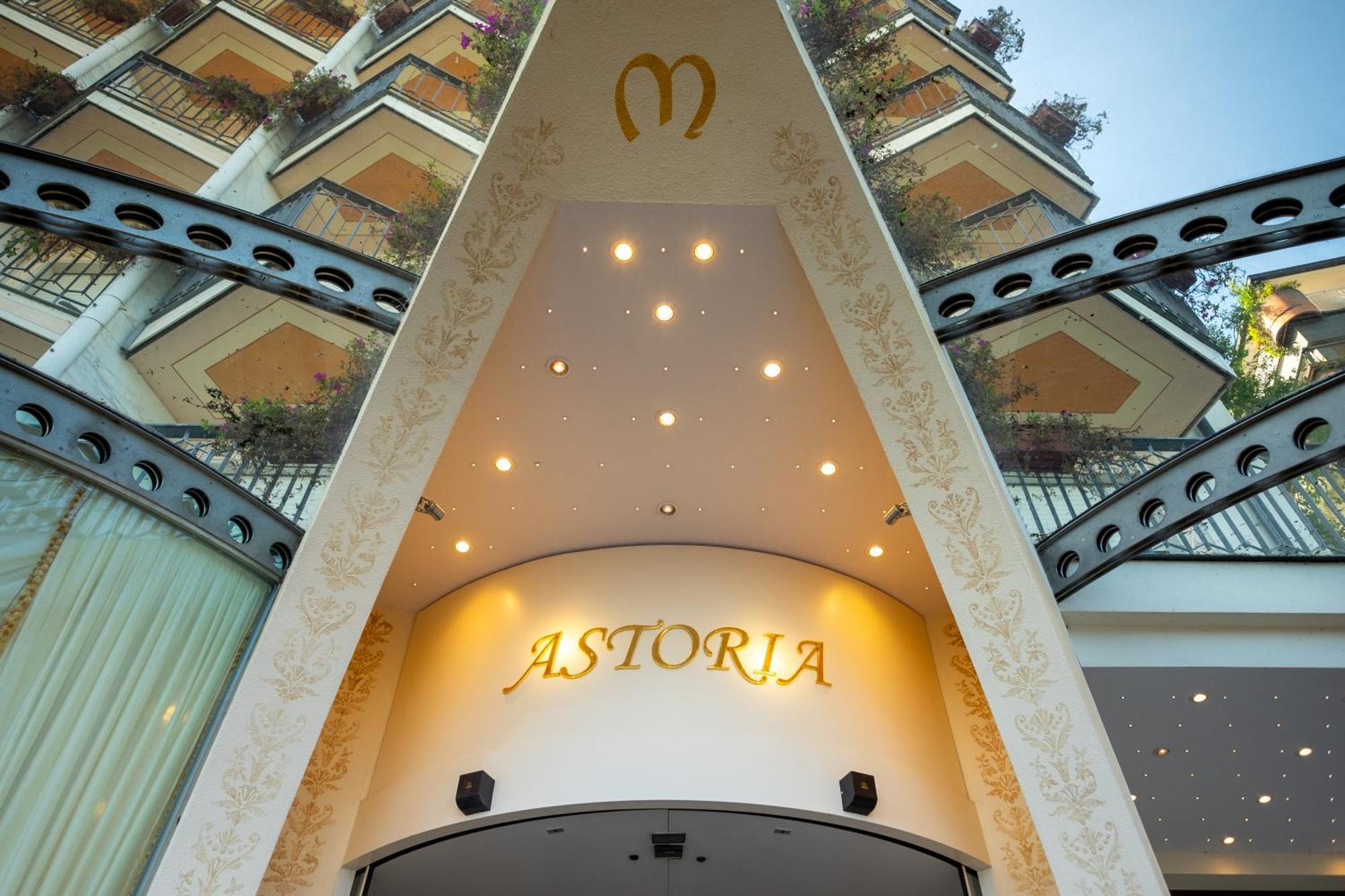 Hotel Astoria Stresa Exterior foto